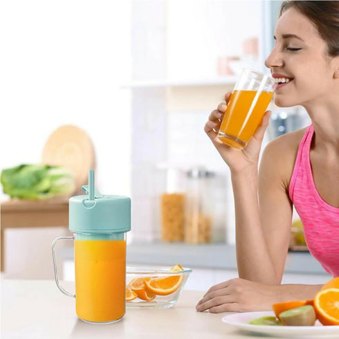 Juice and Smoothie Blender